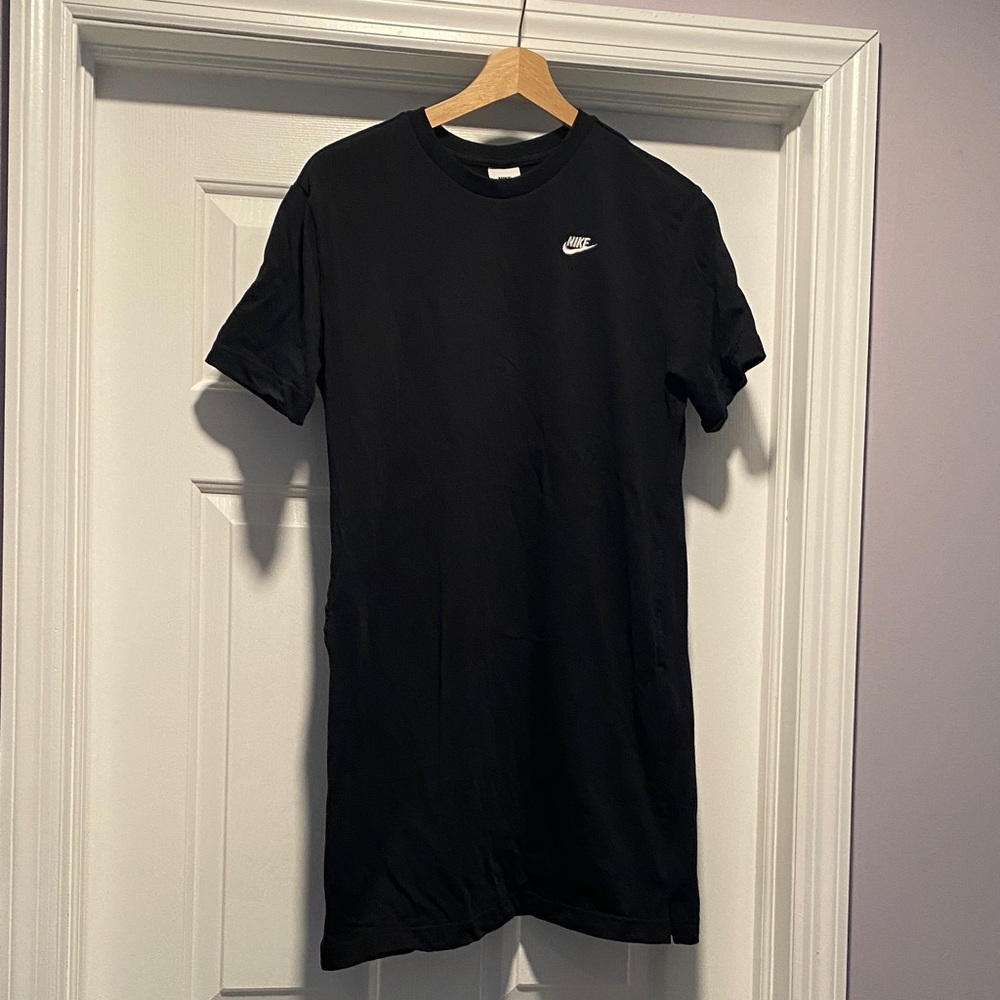 Nike Short Sleeve dress  Girls XL